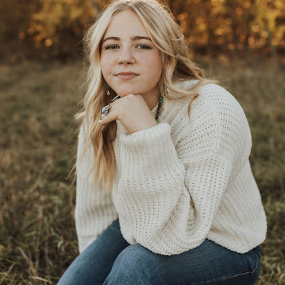 Meet your Posher, Rachel - Picture 1 of 1